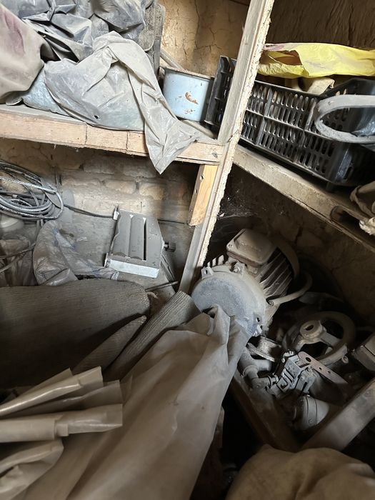 Assalom alekum xarxil narsalar bor kimga qasi bri kerak bolsa