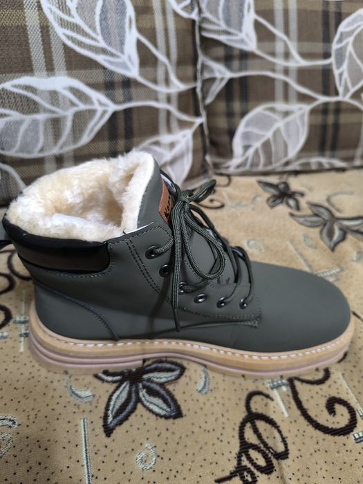 Продается мужские ботинки, новые, очень тёплые и качественные