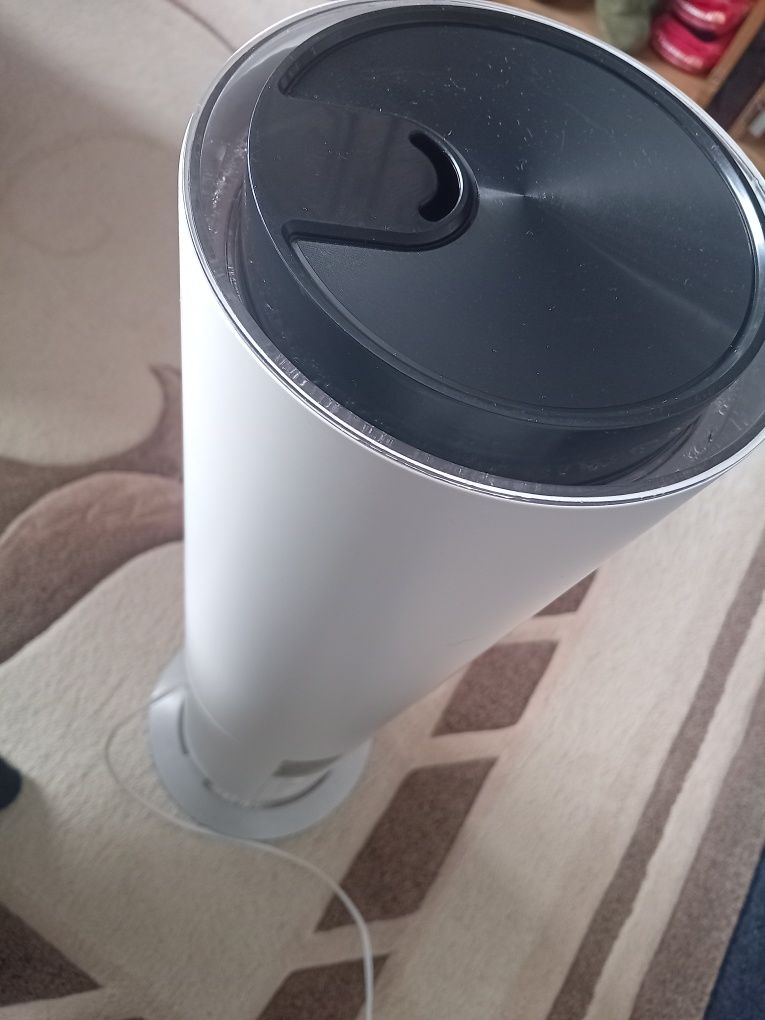 Vand Purificator  Aer Duux  inalt de 60cm.
Acoperire 40m patrati