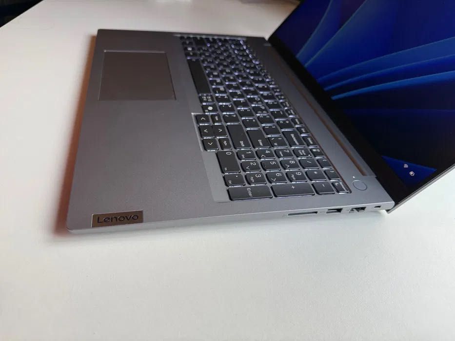 Lenovo Thinkbook 16 G7 Ultra5 125U/ 32GB / 512SSD