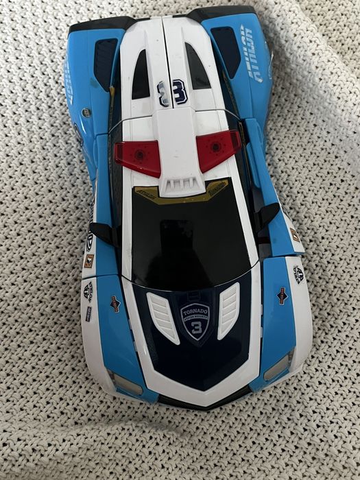 Продам игрушку робат