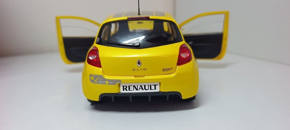 Machetă Renault Clio Rs F1 TEAM 1/18 Norev