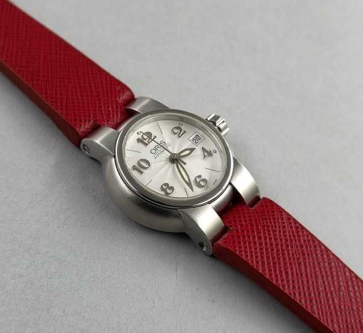 Дамски рядък модел Oris TT1