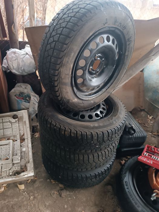 Зимние колеса Viatti