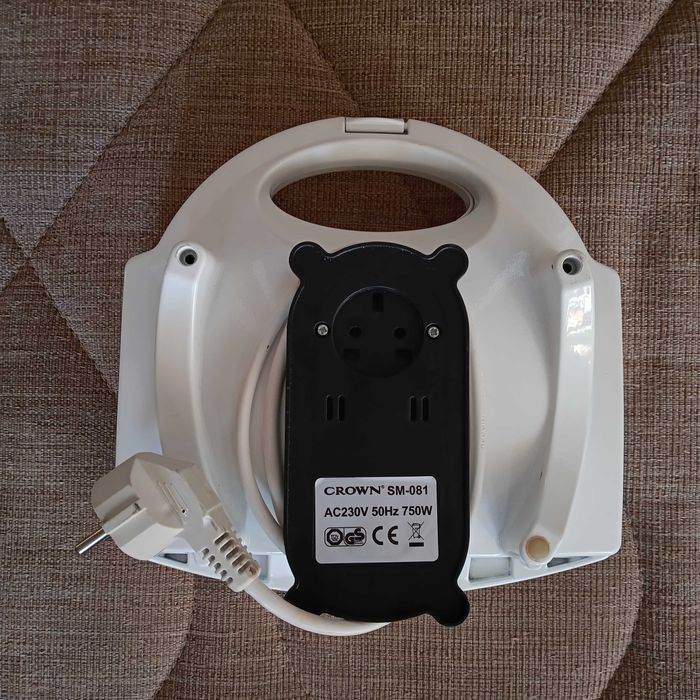 Сандвич-тостер преса Crown 750W, грил плоча, незалепващо покритие