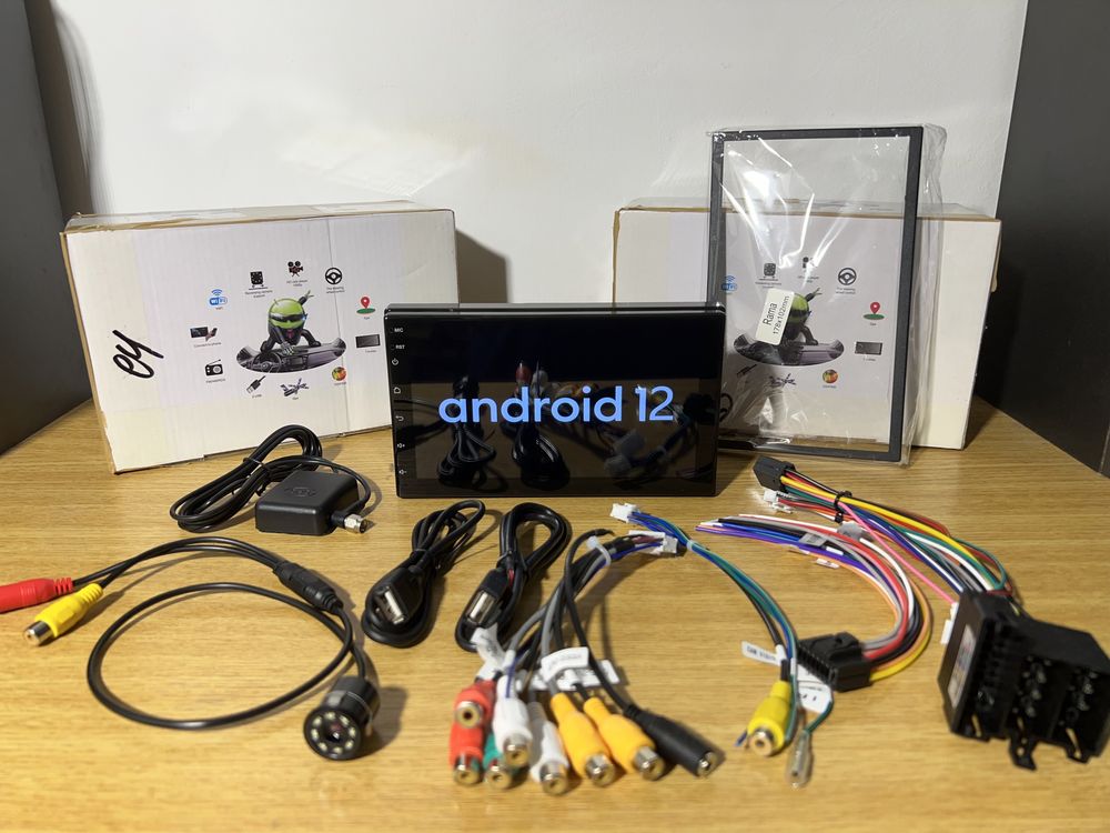 Navigatie universala 7 inch, CarPlay auto,Android 12, 2GB ram, camera