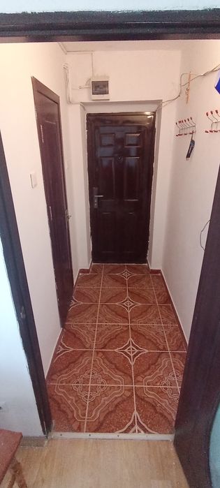 Închiriez apartament