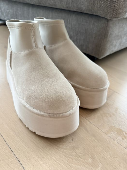 Vand ugg marime 39