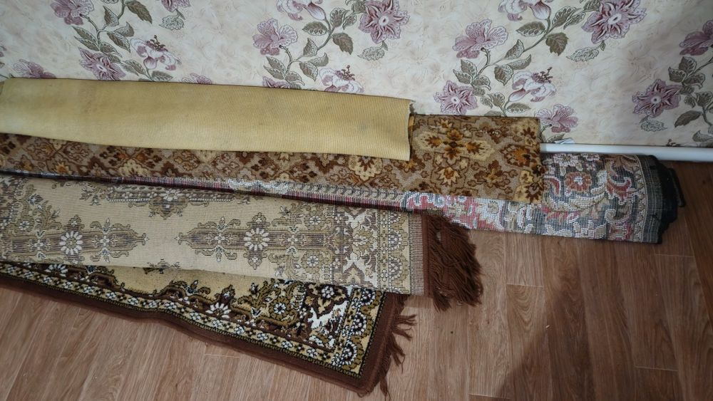 Ковры старые даром