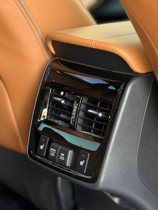 Toyota Avalon Limited Full