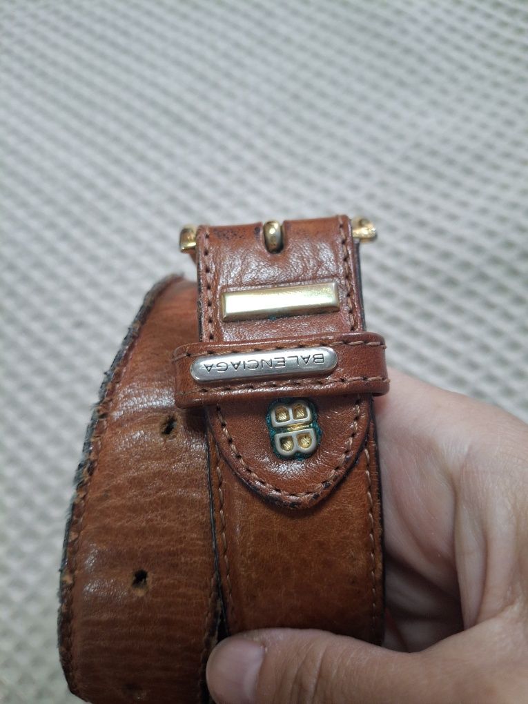 Gucci,  Prada, Balenciaga ,Salvatore Ferragamo колани