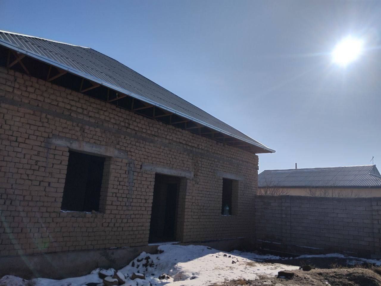 Ховли сотилади  Чебурек тараф