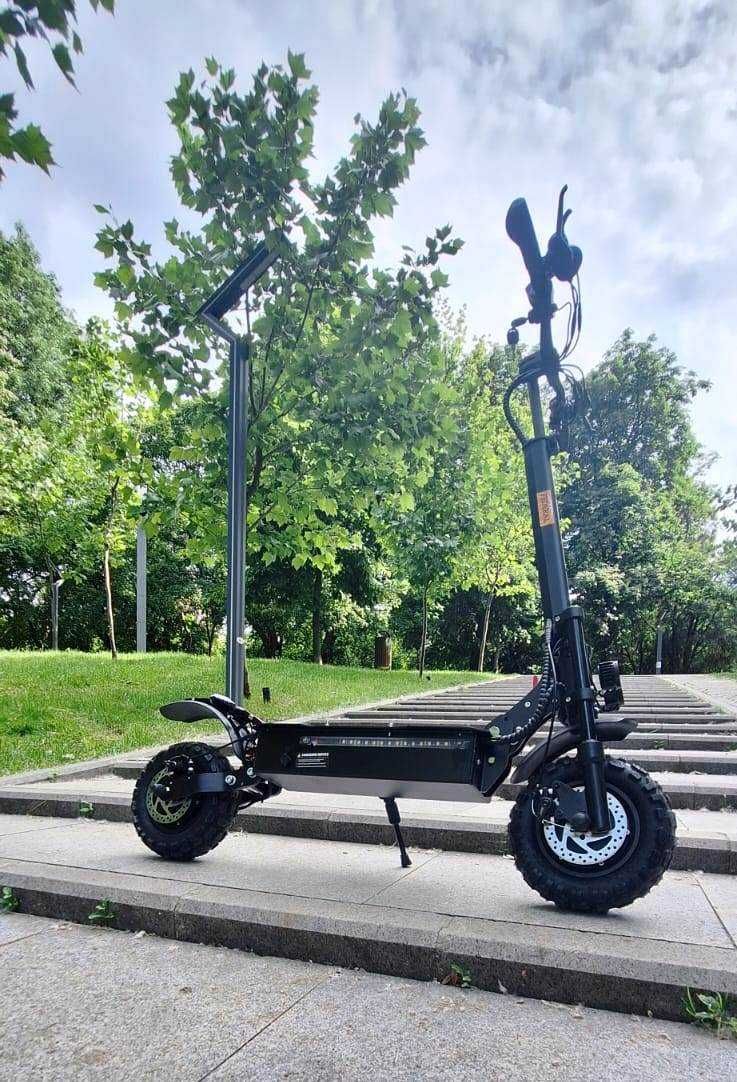 Trotineta electrica cu Motor puternic noua la cutie 1300w 52v18ah