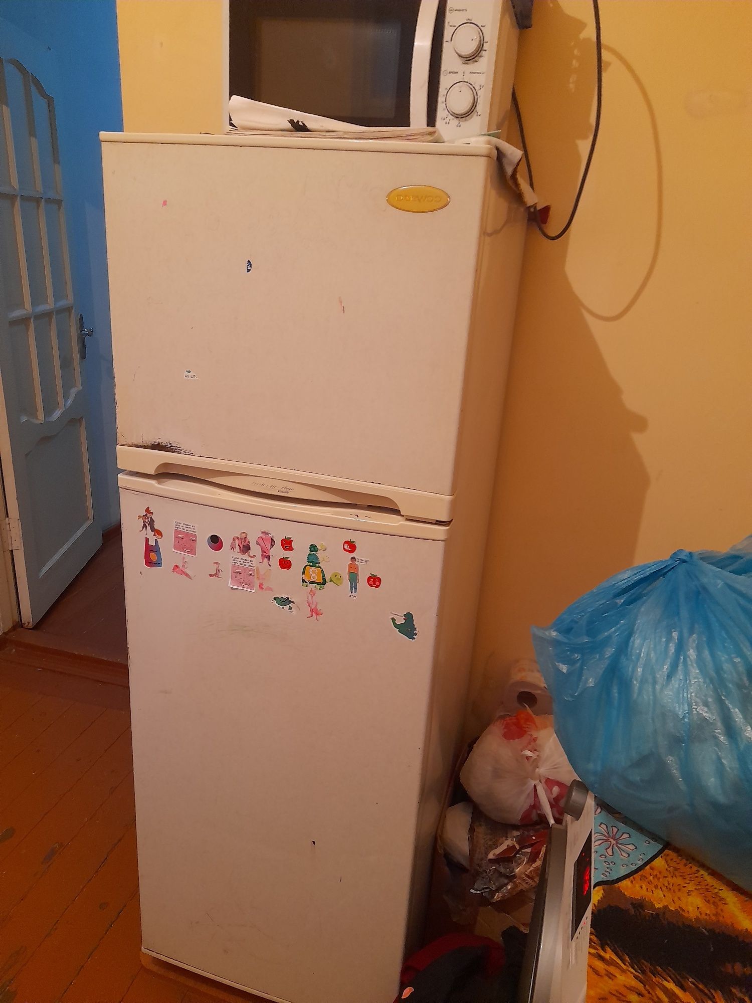 Стиральная машина автомат  холодильник  микравалновка