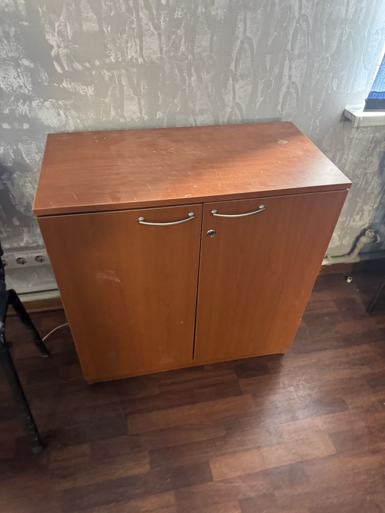 Продам офисную мебель
