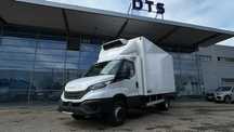 Iveco frigorific 70C18H Autosasiu Iveco 7 t carosat cu box izoterm si agregat congelare