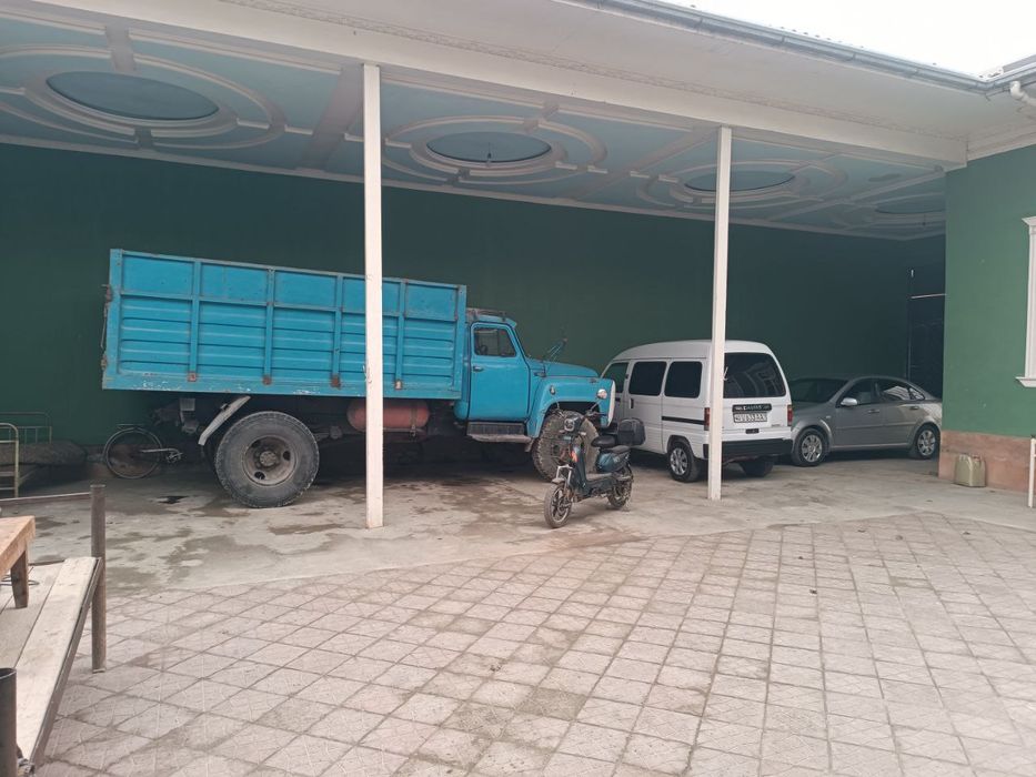 Gaz 53 srochna sotiladi