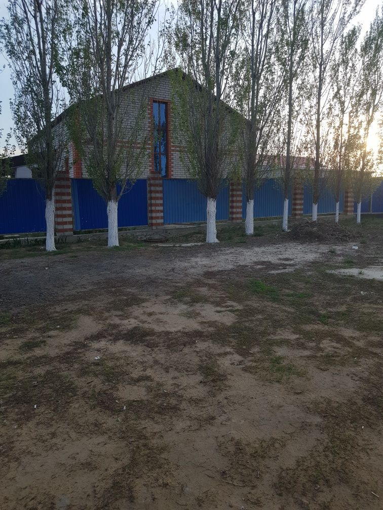 Жер үй сатылады.