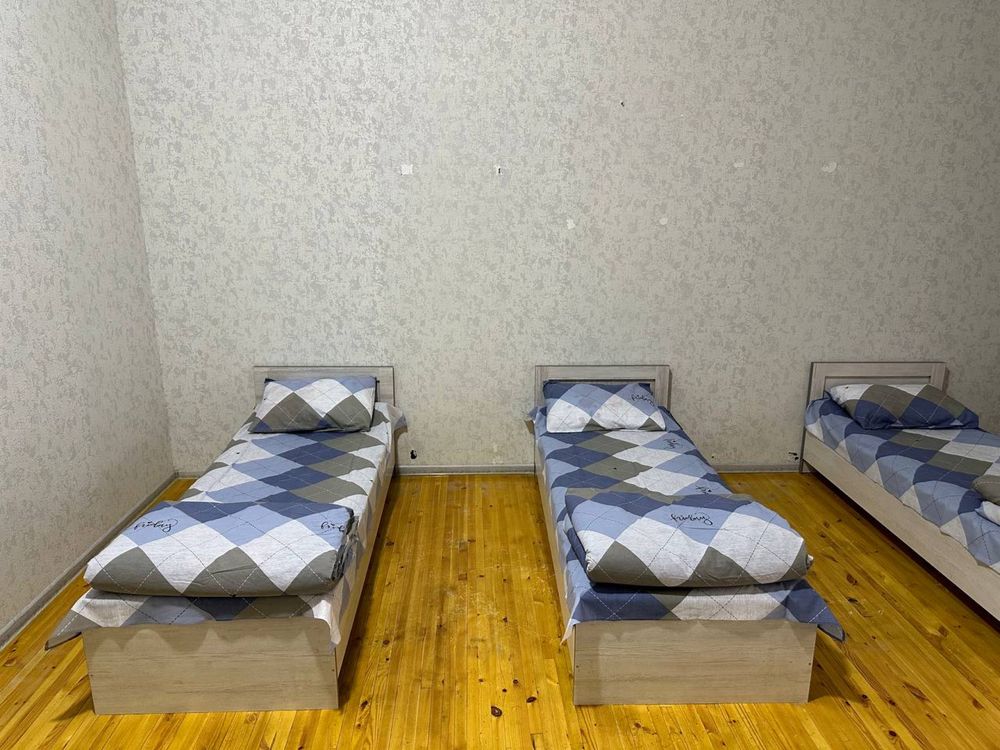 Hostel..  odopsiz maxsada tel qilmeng ! Xalol joy