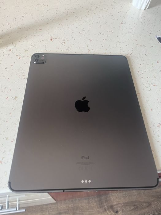 Vand urgent Ipad Pro (12,9 inchi)