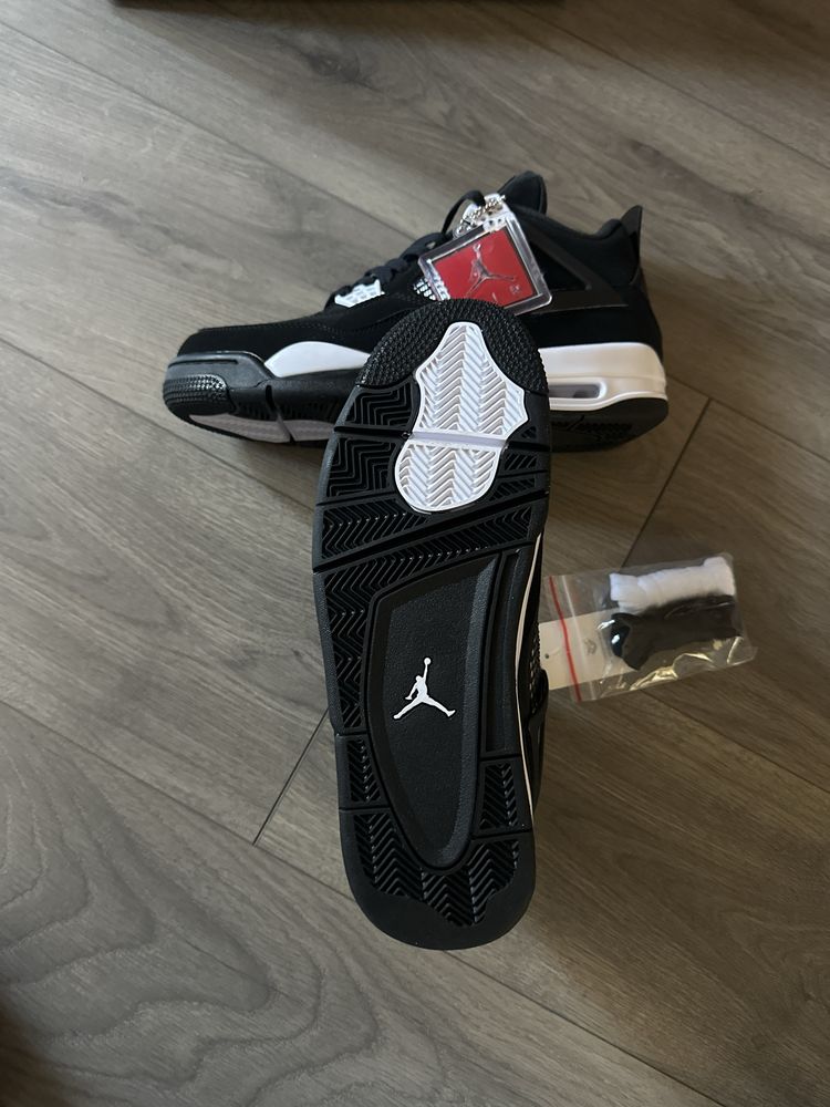 Jordan 4 White Thunder