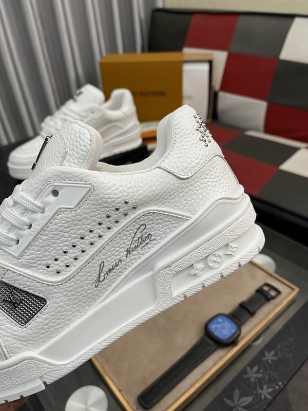 Luis Vuitton piele naturala 2025