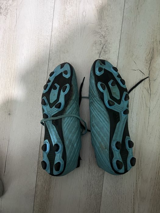 Vand ghete fotbal adids predator numarul 44