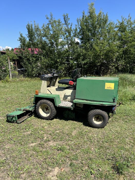 Tractor tuns gazon si iarba profesional Sabo Roberine tractoras