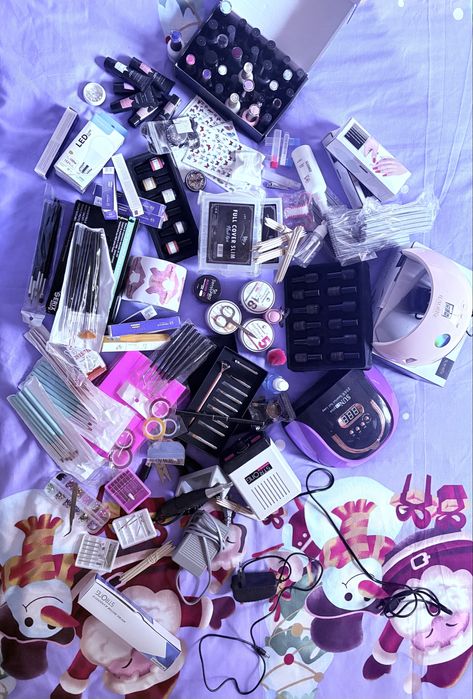 Vand kit complet pentru unghii cu gel