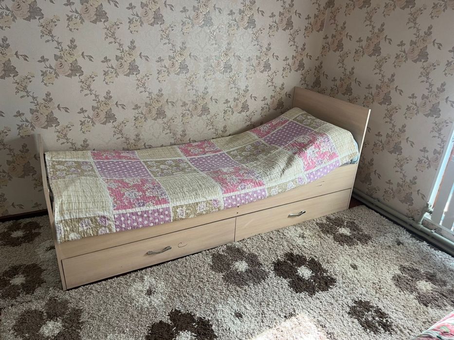 Диван 2шт новый без матраса