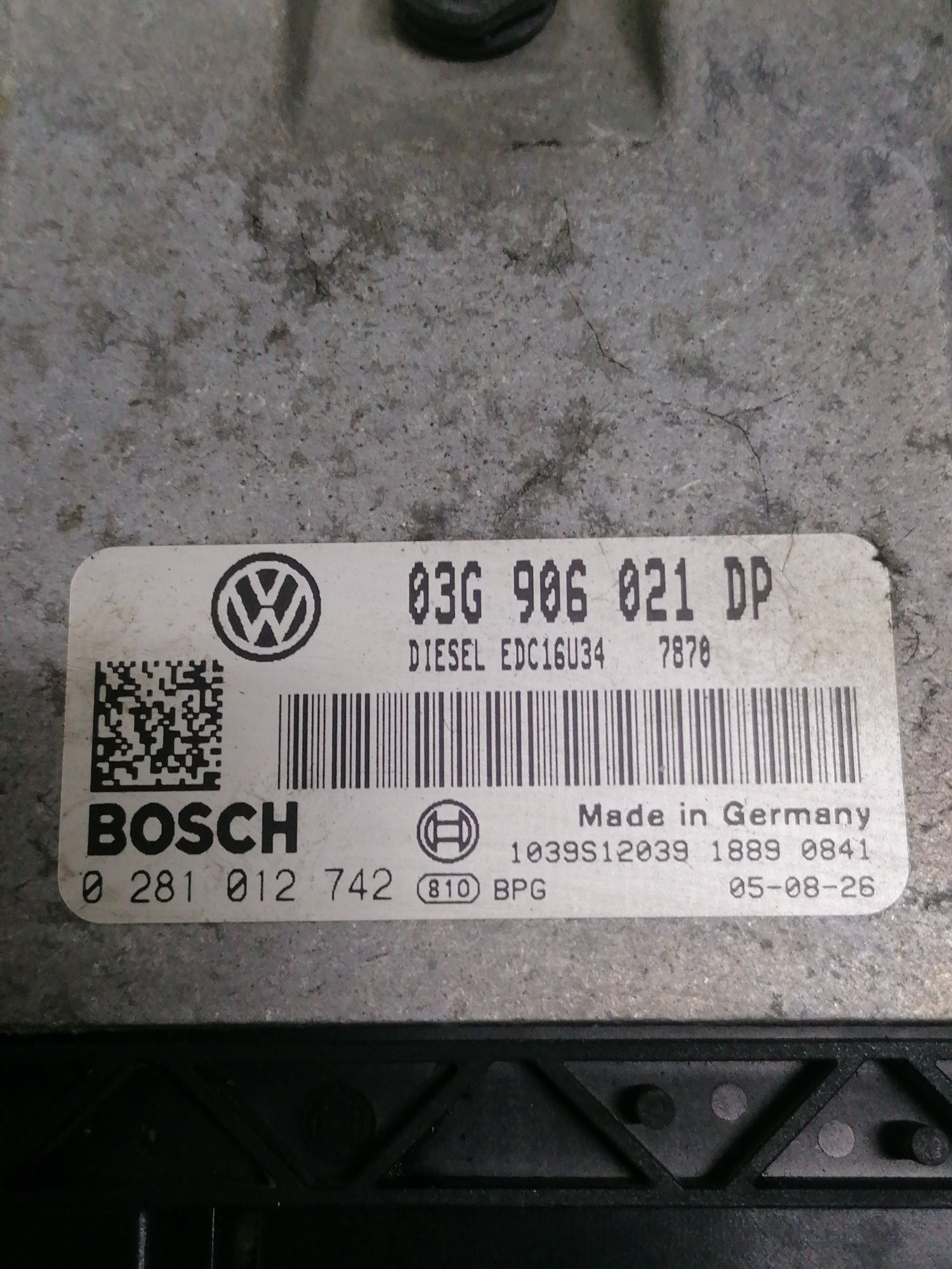 Calculator motor ecu Passat B6 1.9 BKC BXE 03G 906 021 DP