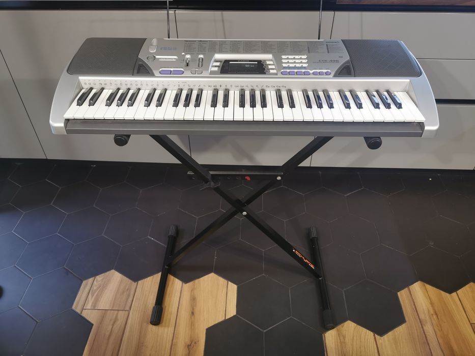 Pian Casio CTK-496