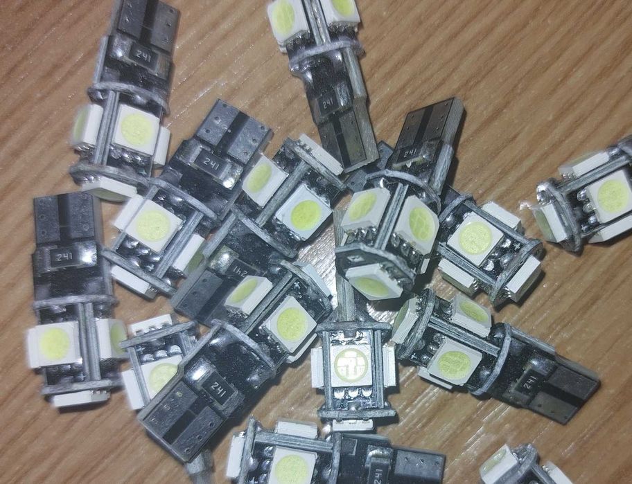 Bec LED SMD SuperBright BMW 5 ser. E60 & E61 : T10 510 5W5 CanBus OK