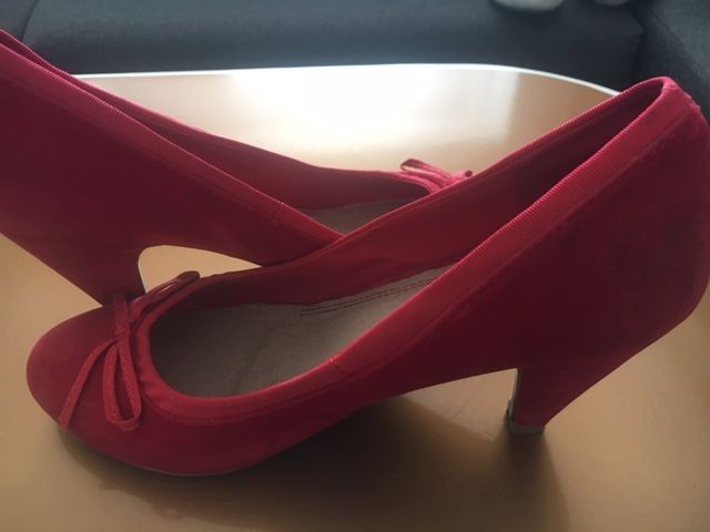 Pantofi Jumex rosii-25 lei