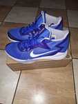 Adidasi gheata baschet nike evidence albastri   46 nike akron negri 45