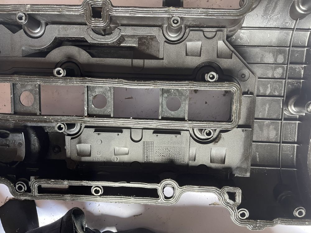 Rocker cover , капак клапани за Opel