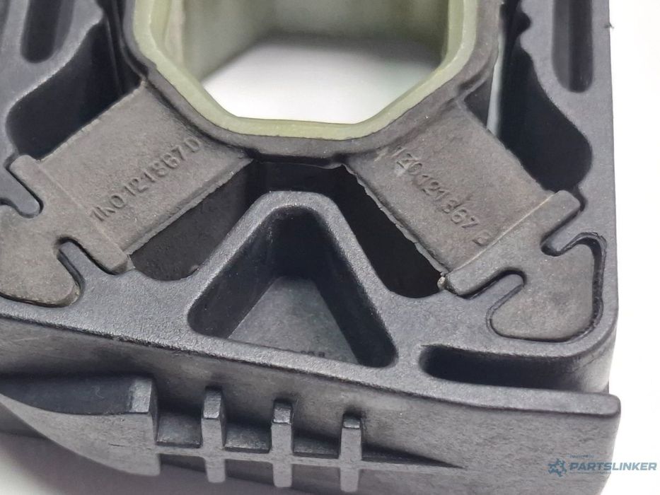 Suporti radiator VOLKSWAGEN PASSAT Variant 3C5 2005 - 2011 TDI BMP 1Z0121867B , 1K0121867D