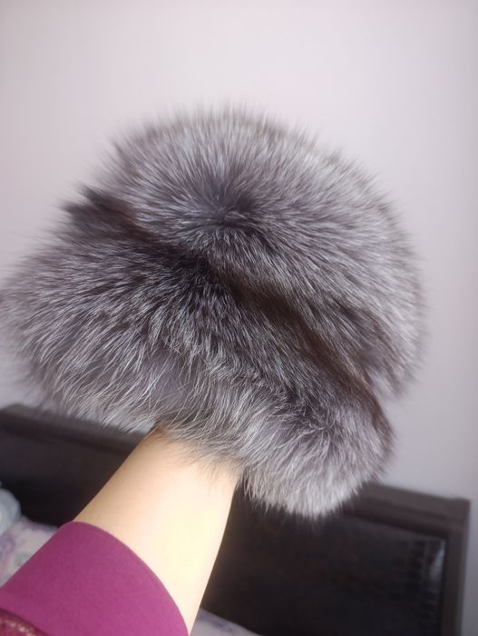 Продам меховую шапку