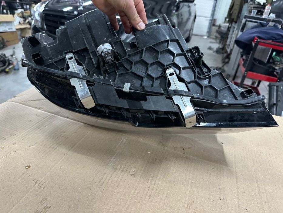 ляв фар за bmw g20 g21 led