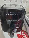 Air Fryer doar scos din cutie!