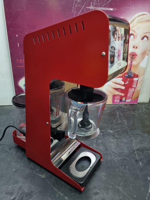 Aparat automat pentru ciocolata calda
