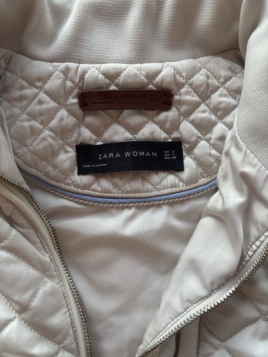 Дамско бежово яке Zara