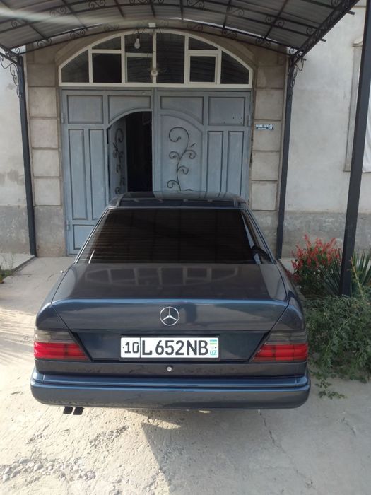 Mercedes w 124 300 E sotiladi