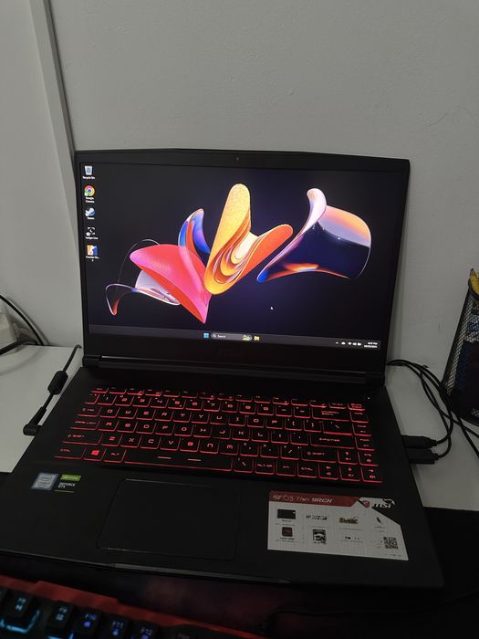 Laptop gaming msi gf63 thin 9rcx