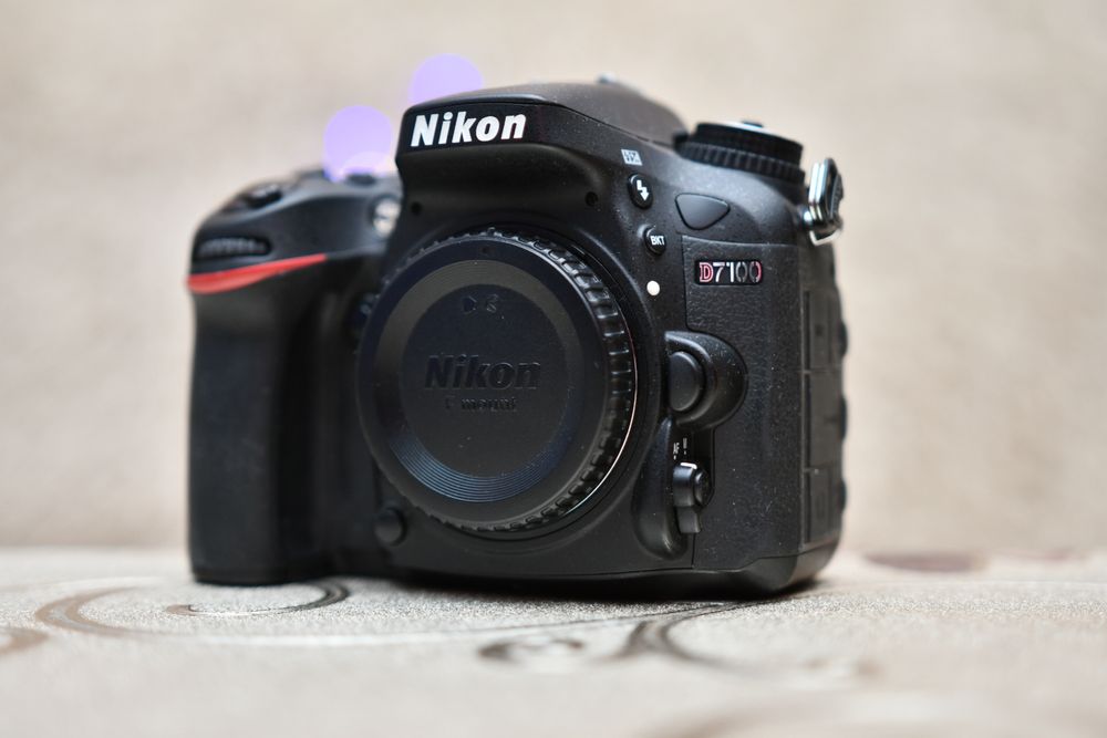Nikon D7100 тяло