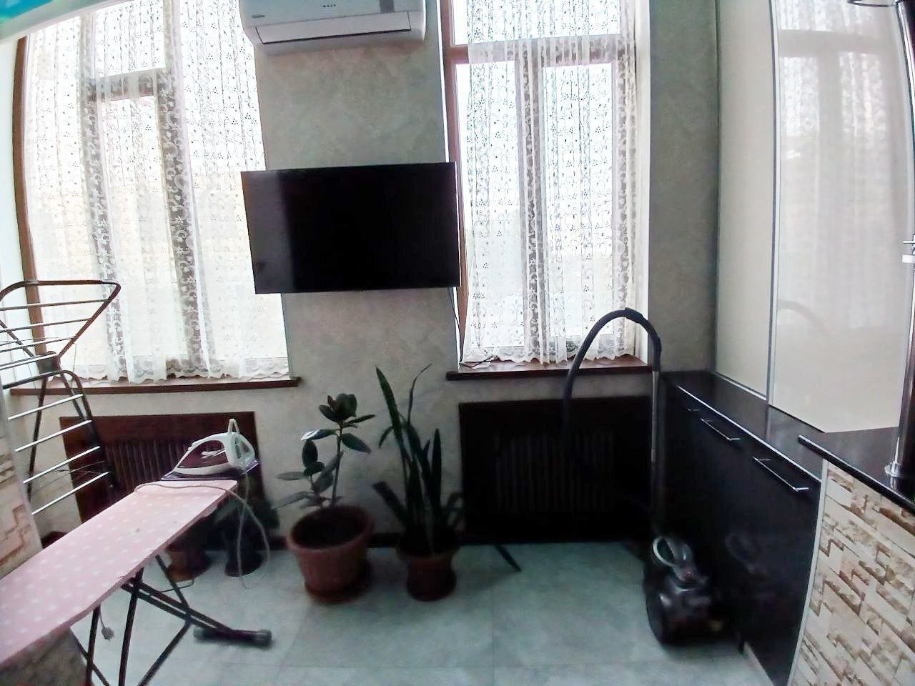 Булварда жойлашган шинам ва тоза уй шахримиз мехмонлари учун