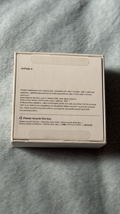 Кейс Airpods 4 оригинал