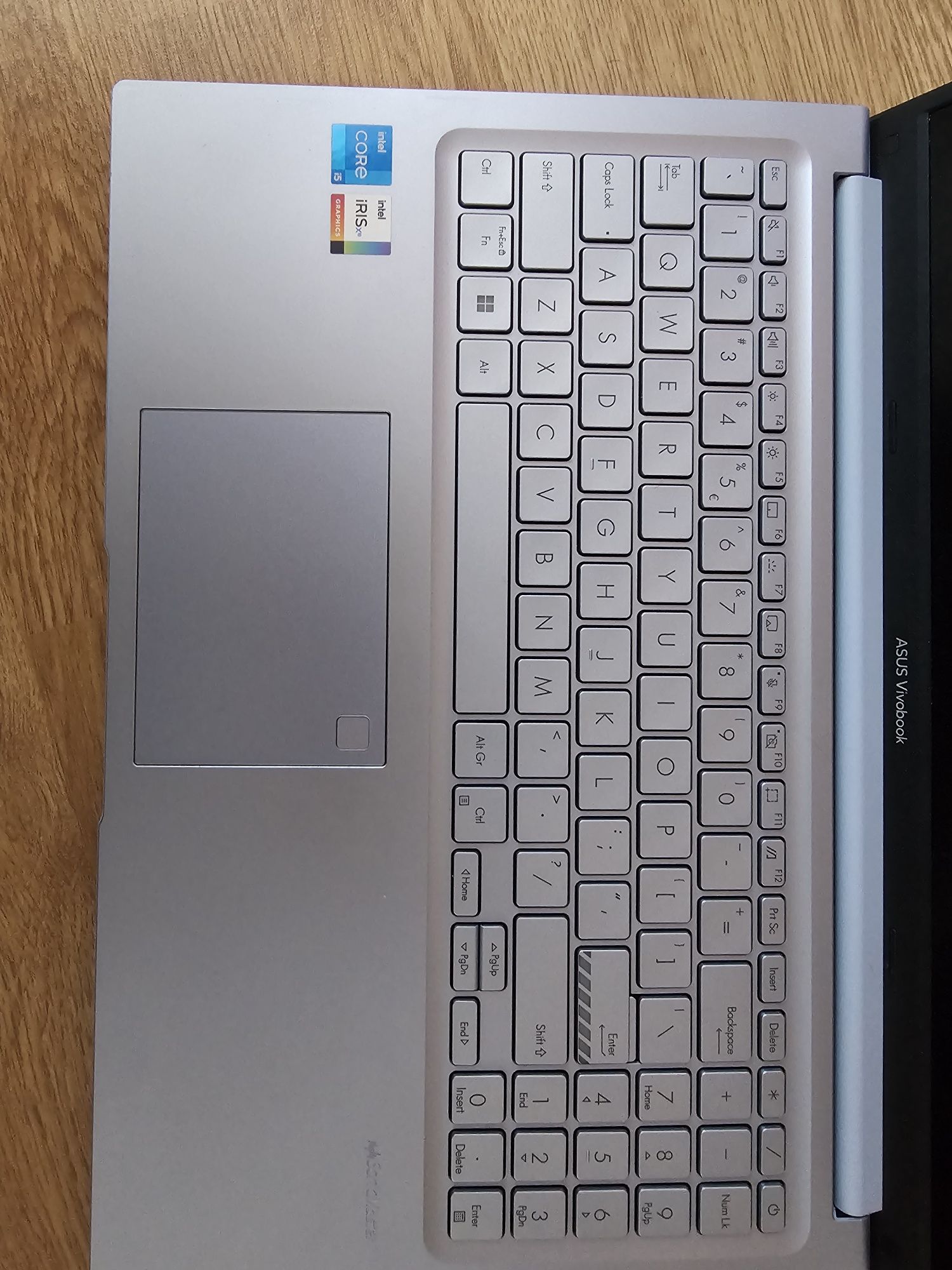Laptop Asus vivobook i5 16 GB Ram