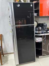 Срочно продается холодильник в отличном состоянии Toshiba Японский