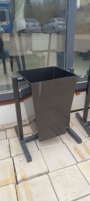 Урны мусорные в наличии и на заказ